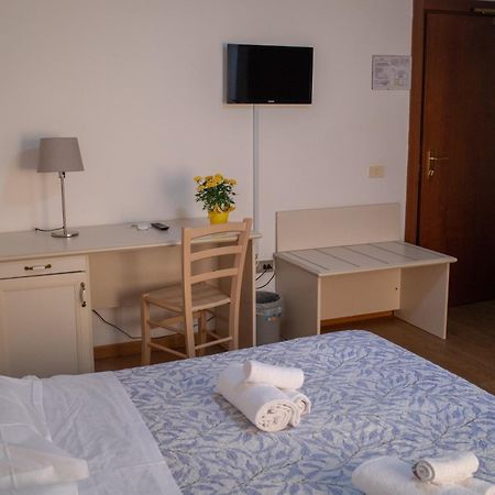 Hotel Ariston Piombino Ngoại thất bức ảnh