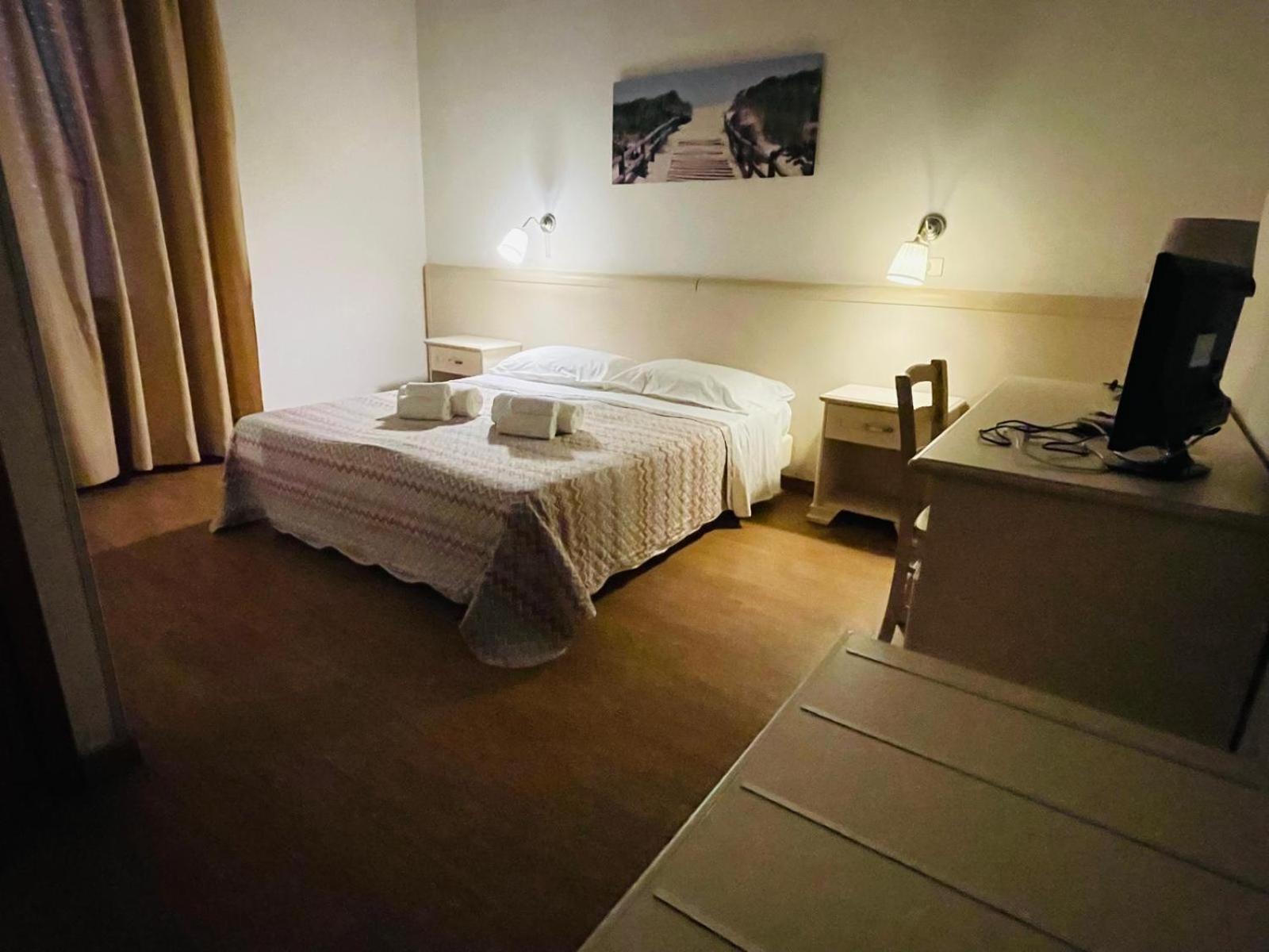 Hotel Ariston Piombino Ngoại thất bức ảnh