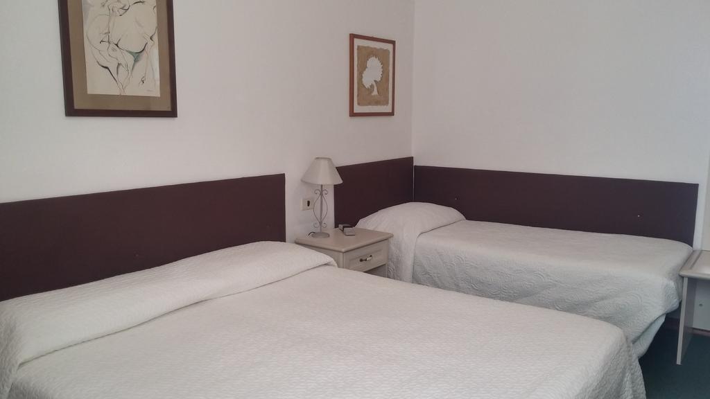 Hotel Ariston Piombino Ngoại thất bức ảnh