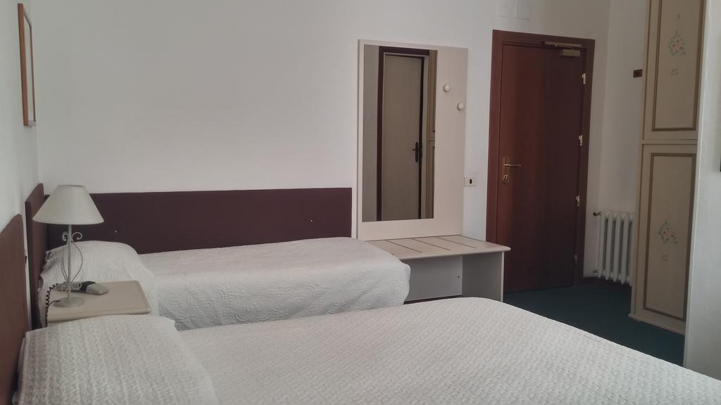 Hotel Ariston Piombino Ngoại thất bức ảnh